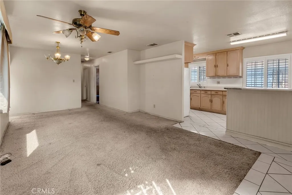 323 E 102nd St., Los Angeles, California 90003 home-pic-36